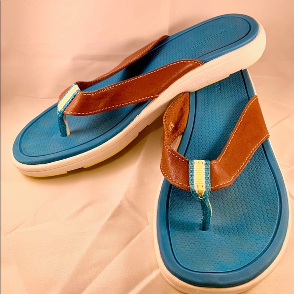 Lands' End Shoes - Lands End Flip Flop Sandal Size 9B